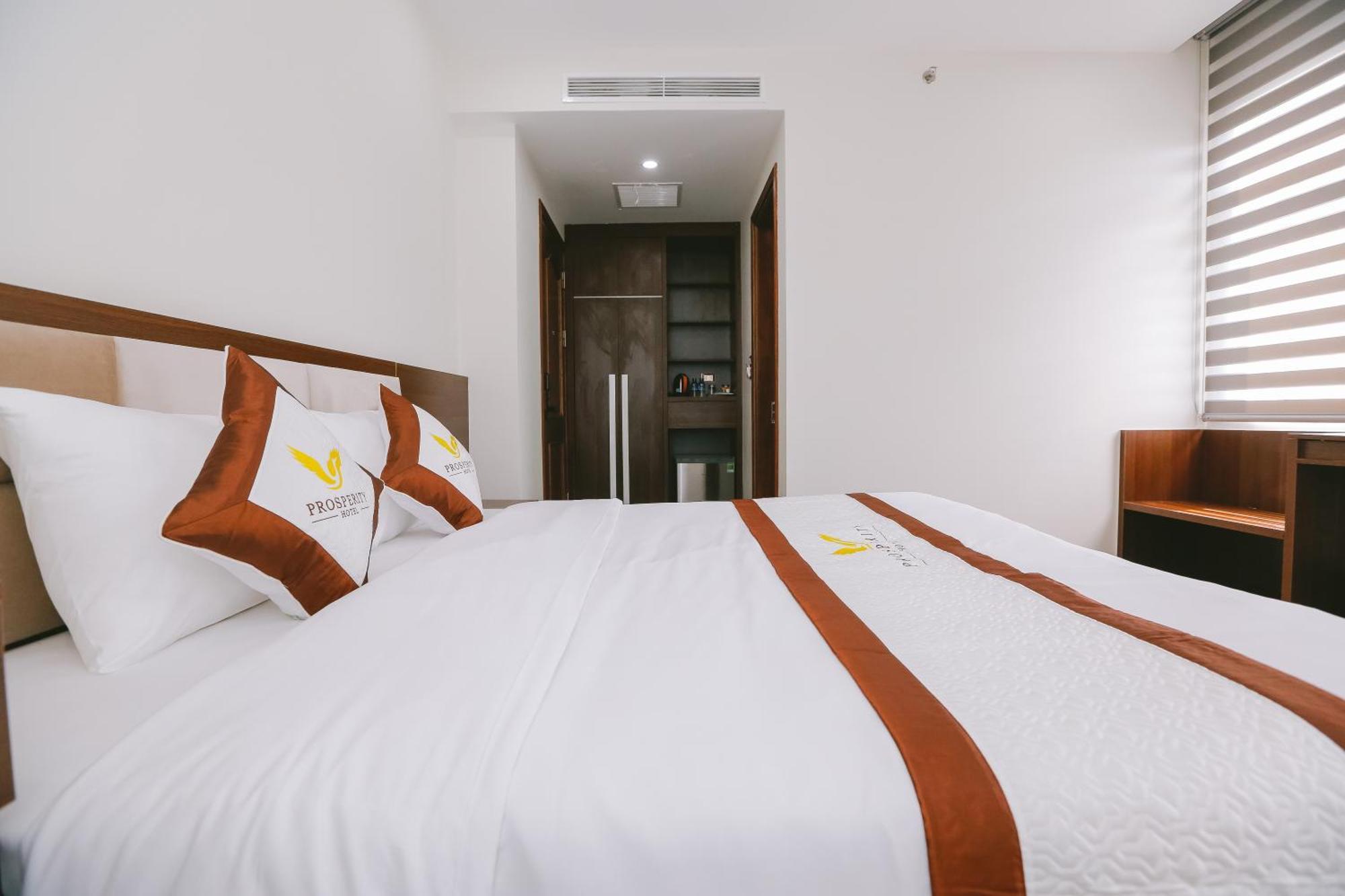 Prosperity Boutique Halong Hotel & Restaurent Ha Long Bagian luar foto