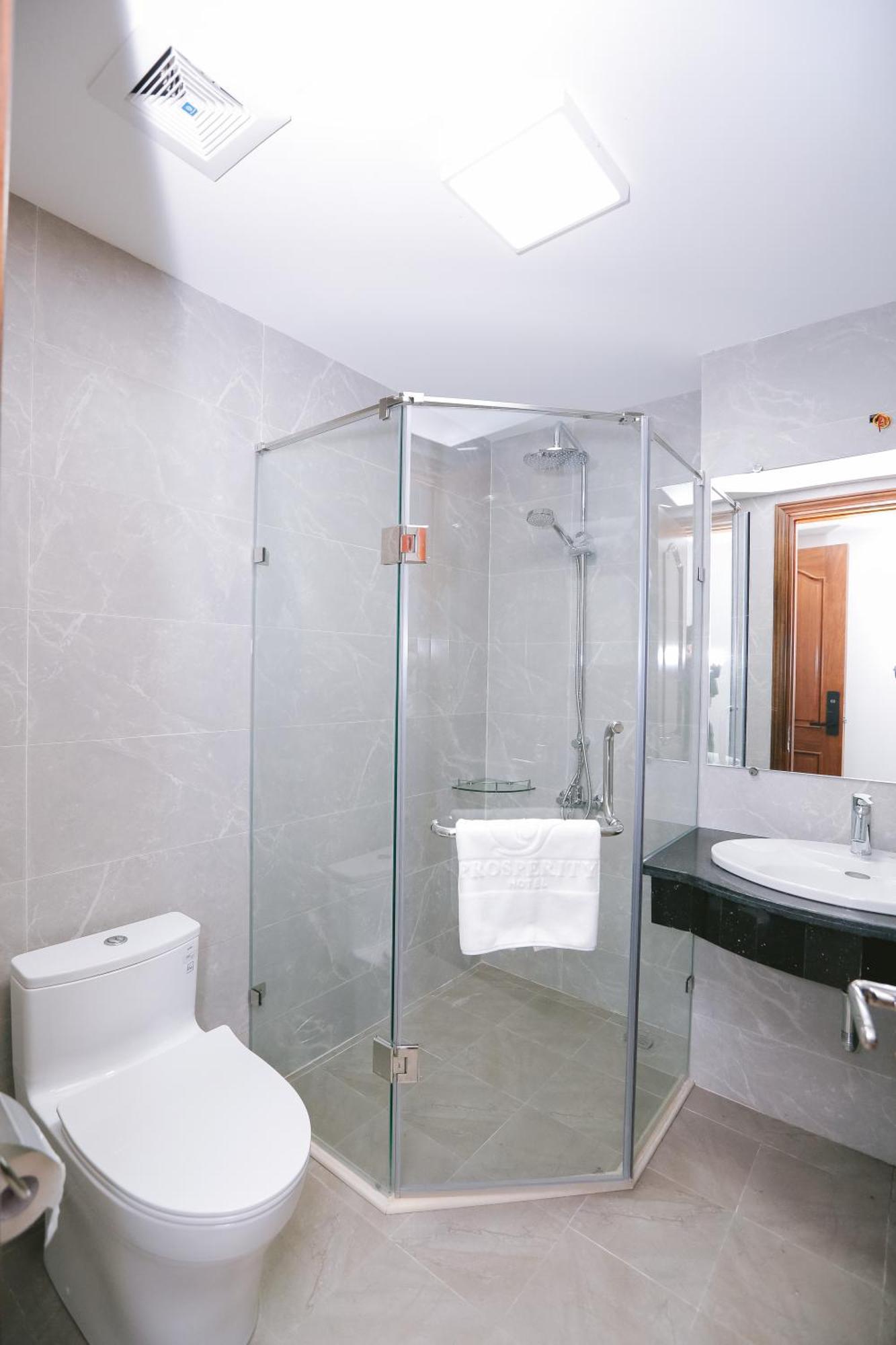 Prosperity Boutique Halong Hotel & Restaurent Ha Long Bagian luar foto