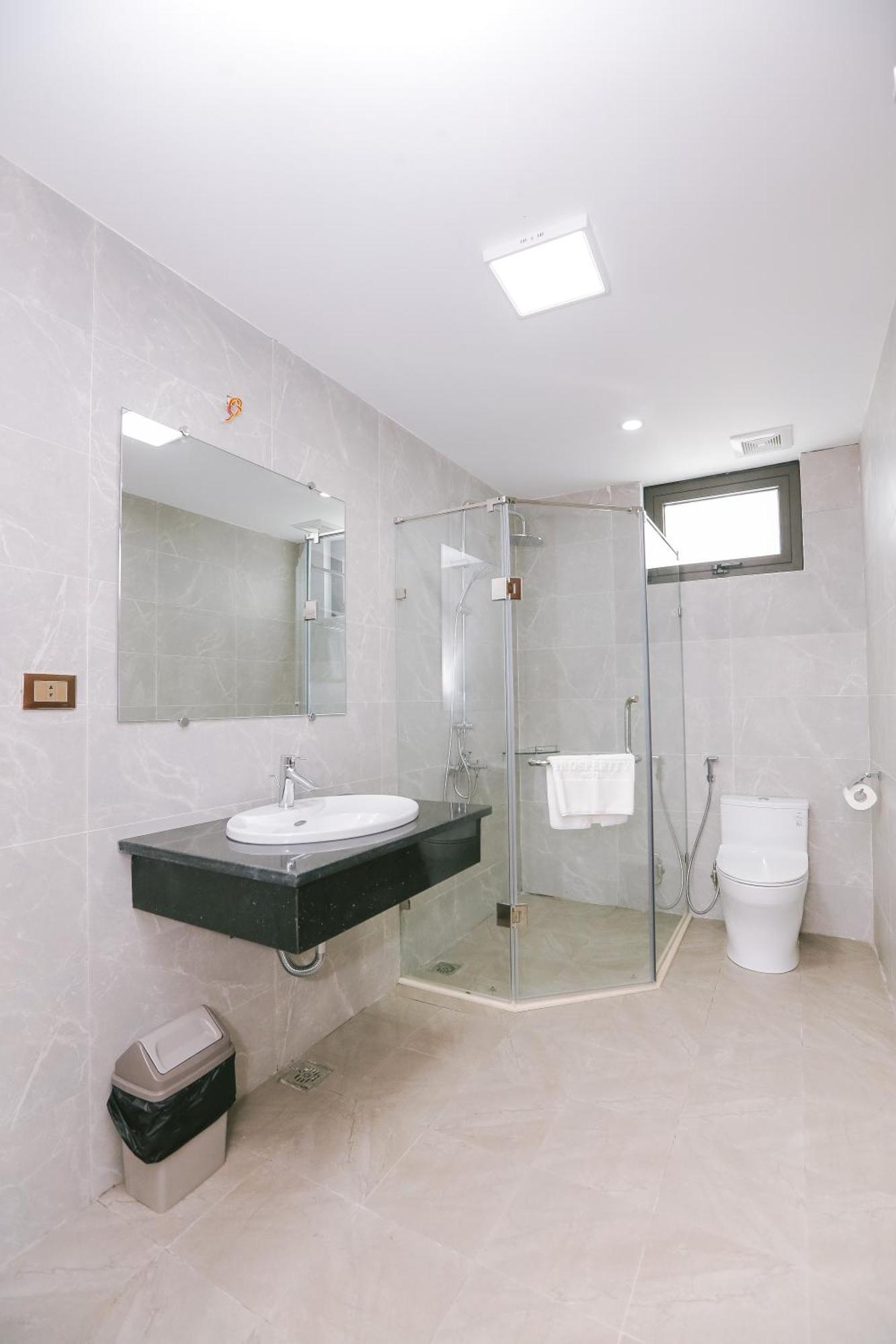 Prosperity Boutique Halong Hotel & Restaurent Ha Long Bagian luar foto